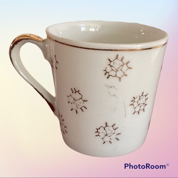 Set of 5 Vintage English Tea Cups and Saucers made in Japan. - Picture 5 of 13